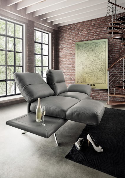 DFM Leder-Sofa 2,5-sitzig mit Multifunktions-Arm- und Rückenteilen VISTA
