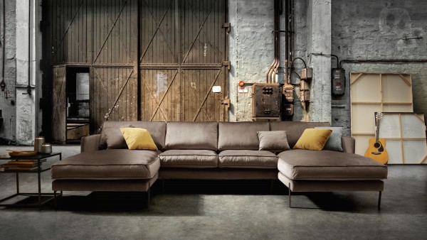 Sofa-Vorschlag FRITZ Nr. 7 in Samt-Velour sanftbraun mit Metallfuß Y